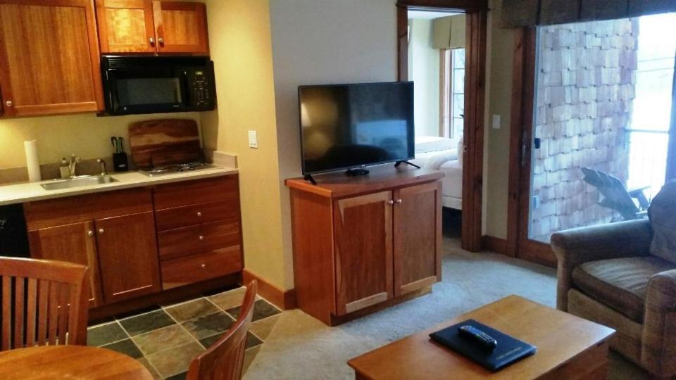 Winwood Inn & Condominiums Windham Room photo